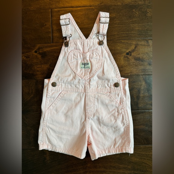 OSHKOSH | B'gosh Toddler Girls' Heart
Pocket Shortalls - Pink 3T - Picture 1 of 3